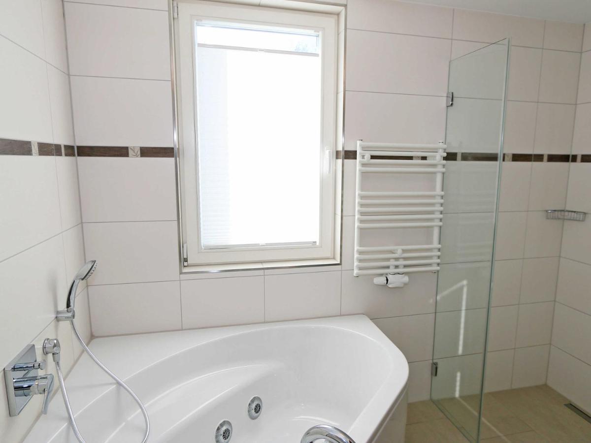 Strandvilla Baabe - Wg 12 Mit Meerblick, Kamin, Sauna, Whirlpool Kültér fotó